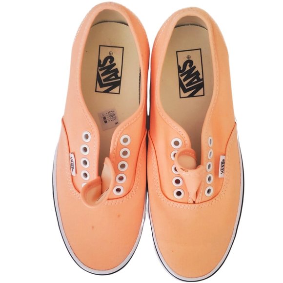 SOLD 🥳Vans Unisex Shoes NWOT - Picture 3 of 9